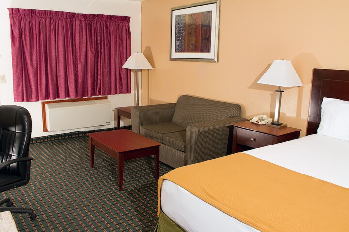 Budget Inn and Suites