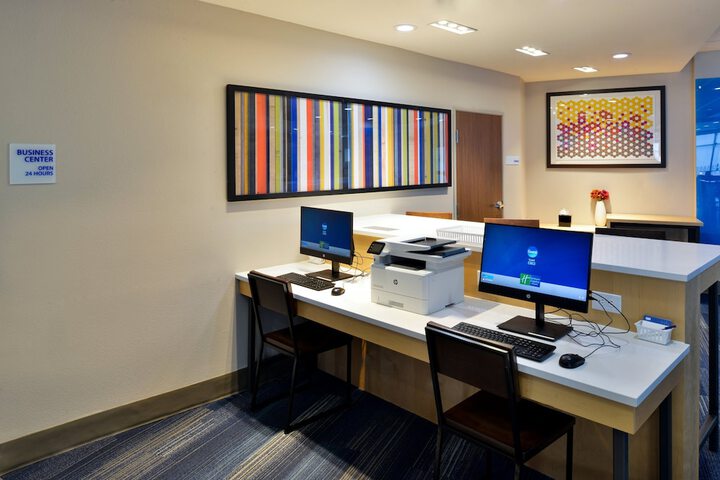 Holiday Inn Express & Suites Wylie West by IHG