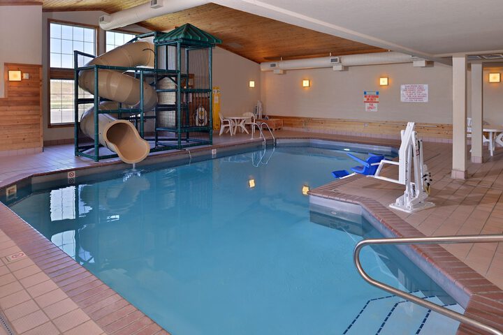 Pool 8 of 115