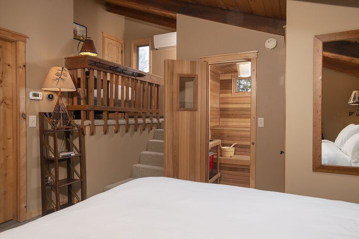 Room 124 of 228