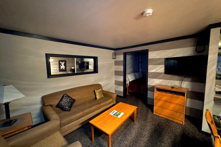 Room 29 of 49