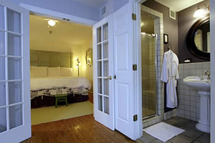 Room 38 of 79