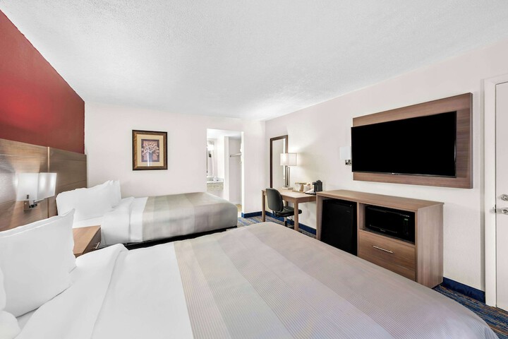 Room 19 of 41