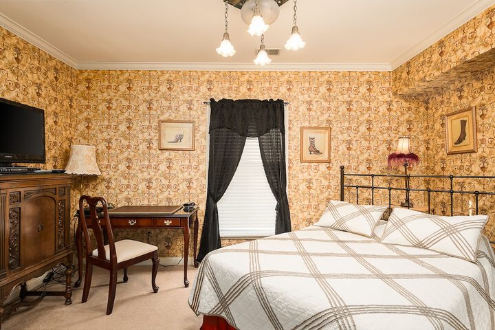 Room 14 of 62