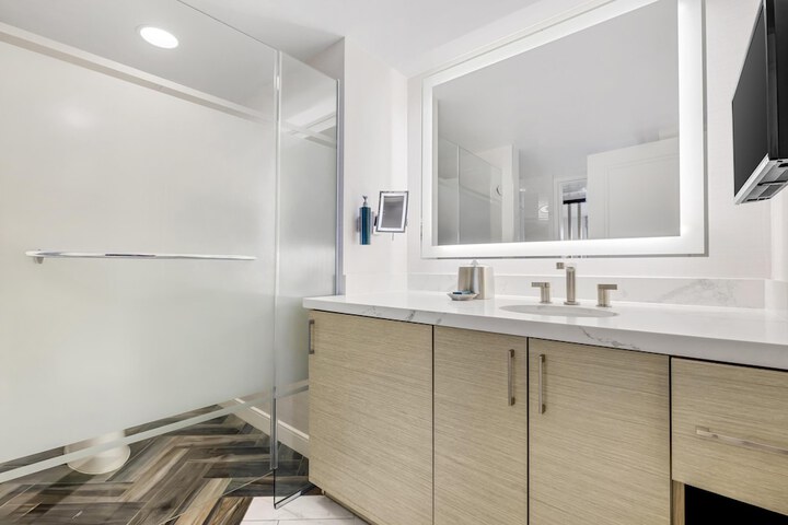Hilton Grand Vacations Club Elara Center Strip Las Vegas