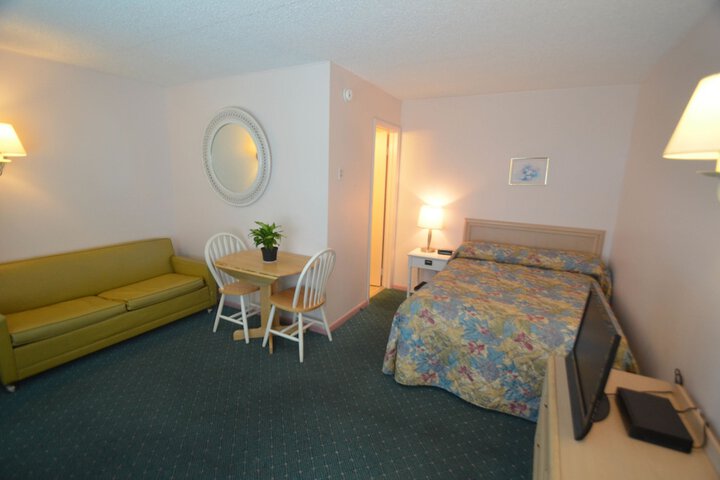 Room 28 of 33