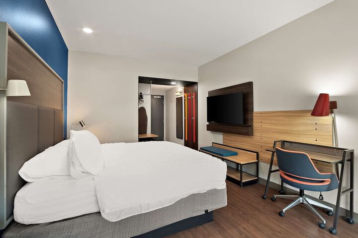 Room 13 of 41
