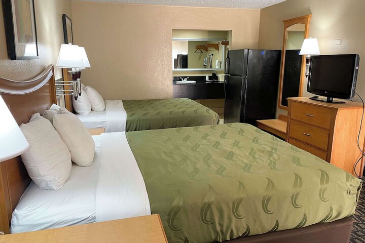 Room 22 of 40