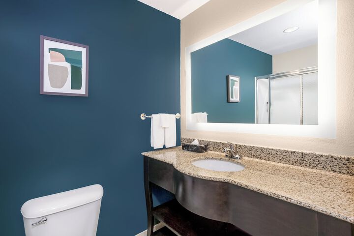 Holiday Inn Quincy East by IHG