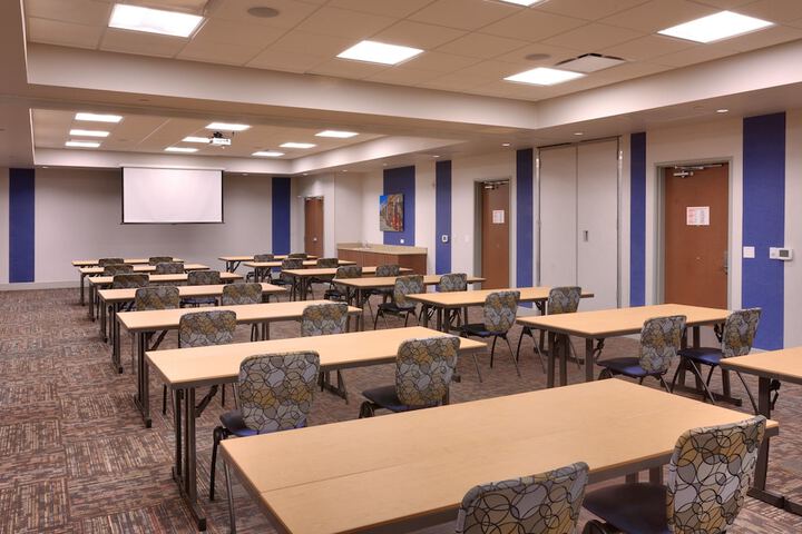 Holiday Inn Express & Suites Phoenix West - Buckeye by IHG