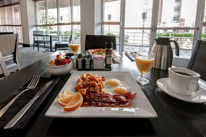 Breakfast/Coffee Service 46 of 49
