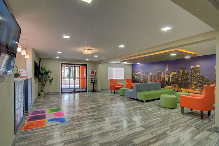 Westbridge Inn & Suites