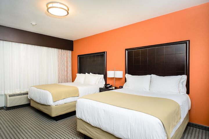 Room 15 of 30