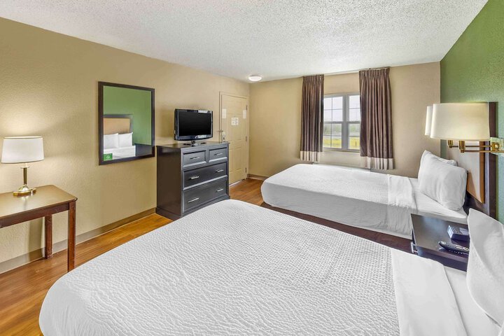 Room 30 of 33