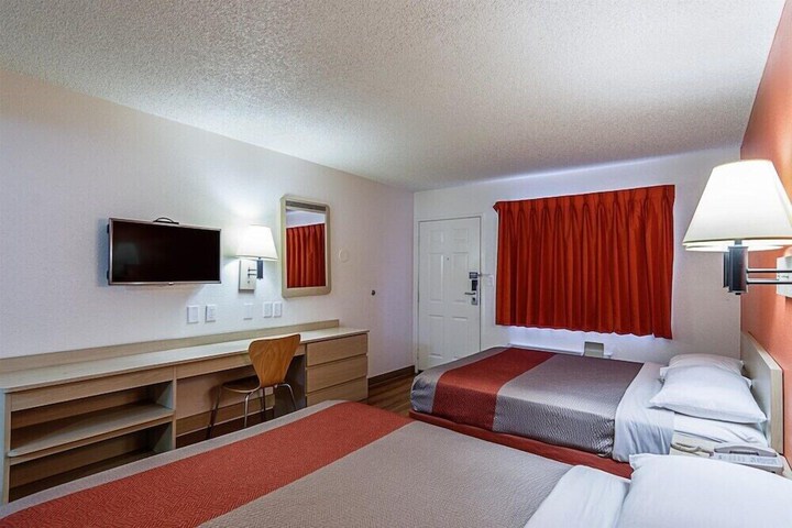 Room 19 of 31