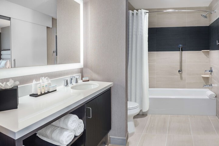 Embassy Suites by Hilton Houston West - Katy