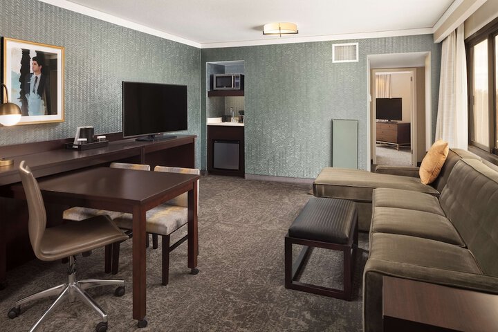 Embassy Suites by Hilton Tysons Corner