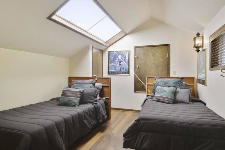 Meadowlark 4 Holiday Home