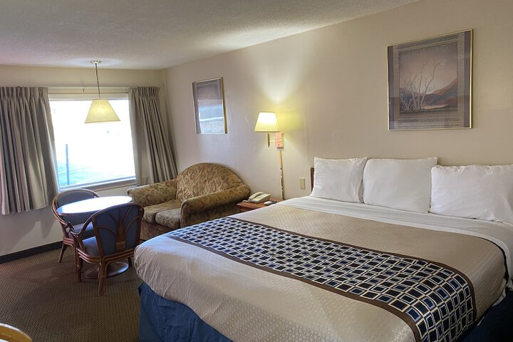Room 26 of 28