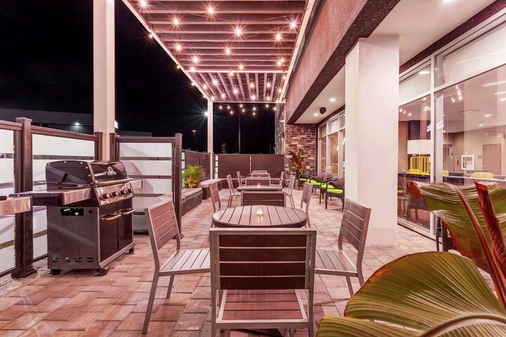 Terrace/Patio 50 of 51
