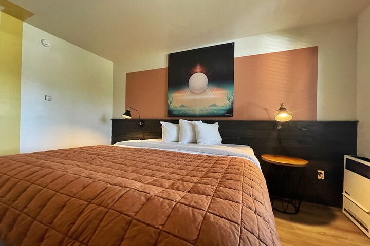Room 60 of 93