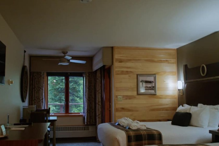 Holland America Denali Lodge