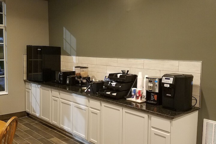 Breakfast/Coffee Service 34 of 41