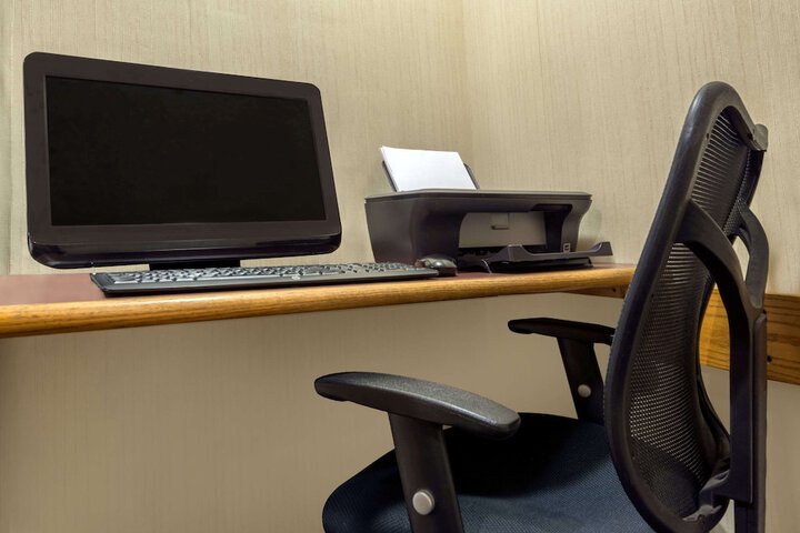 Business Center 41 of 42