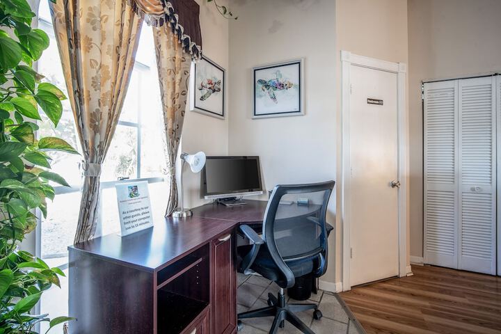 Business Center 56 of 63