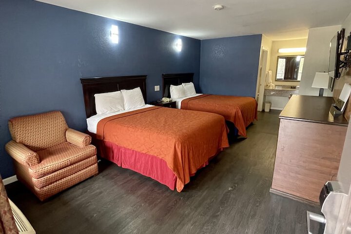 Room 18 of 22
