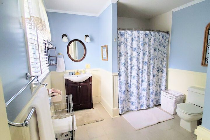 Room 25 of 60