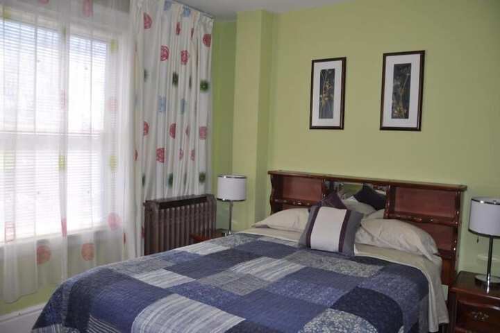 Room 20 of 33