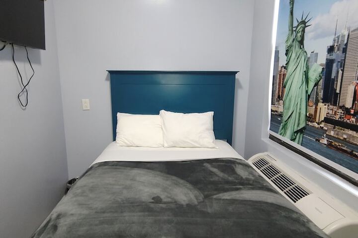 Room 14 of 31