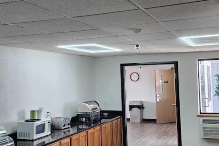 Breakfast/Coffee Service 18 of 21