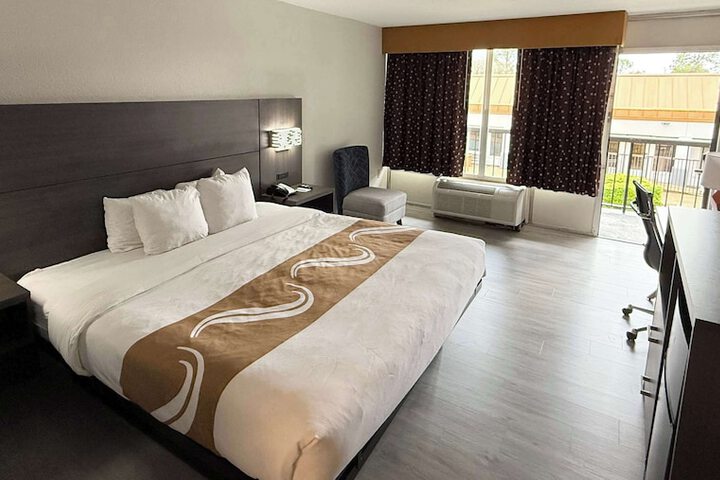 Quality Inn & Suites Baton Rouge West – Port Allen