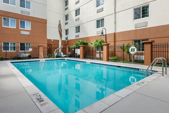 Pool 8 of 30