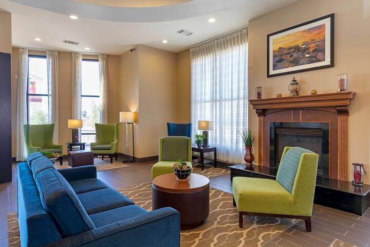 Comfort Suites Barstow near I-15