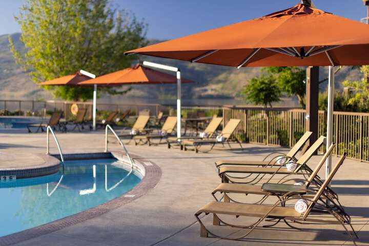 Pool 10 of 59