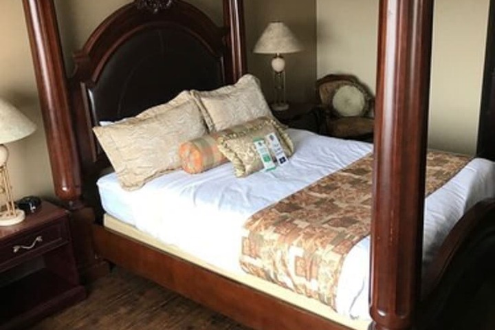 Room 28 of 85