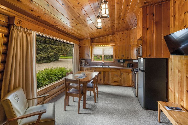 El Western Cabins & Lodges