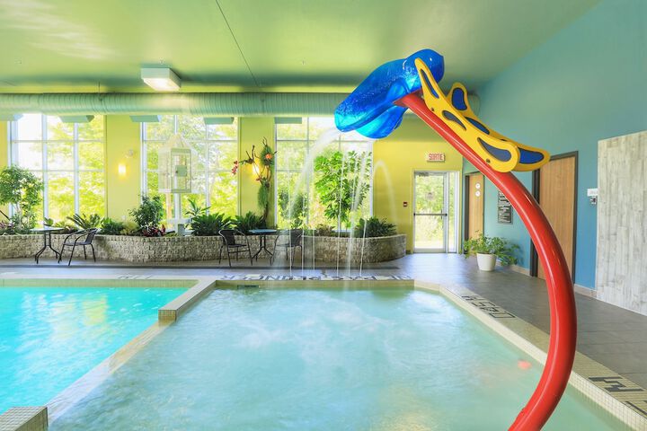 Pool 4 of 35