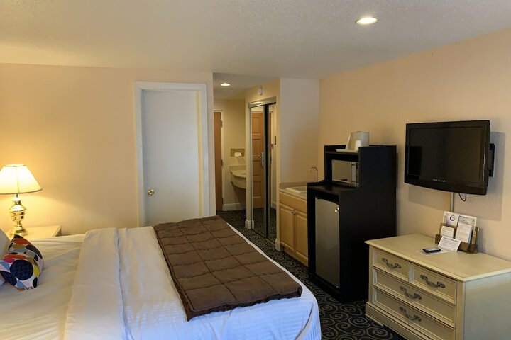 Room 22 of 48