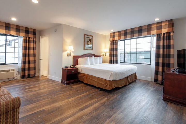 Room 54 of 66