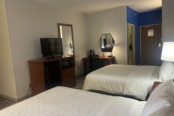 Room 41 of 111