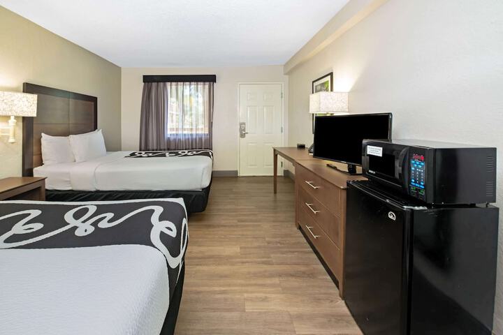 Room 33 of 70