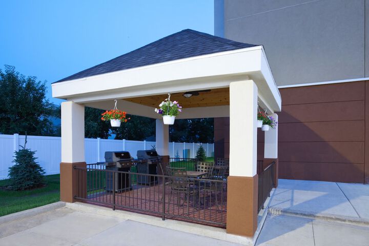Candlewood Suites Dickinson ND by IHG