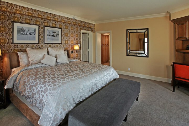 Room 21 of 69