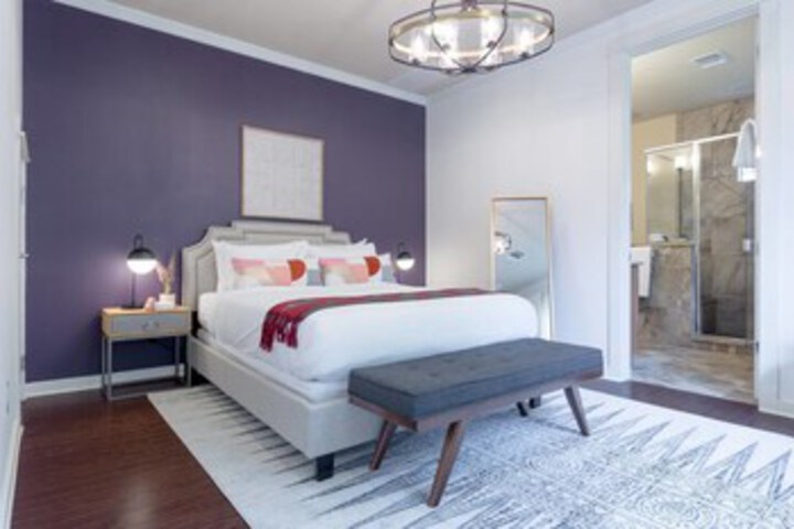Spacious 3 BR Near Downtown by Domio