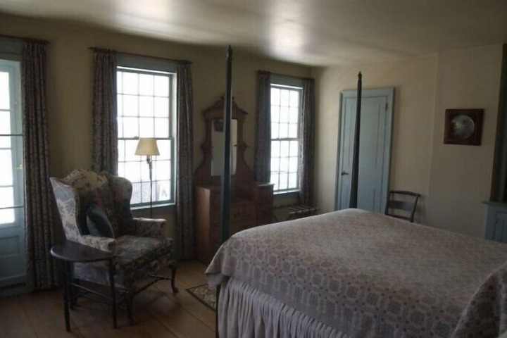 Room 11 of 67