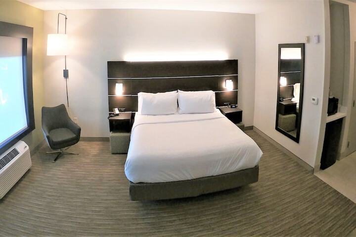 Holiday Inn Express & Suites Hood River by IHG